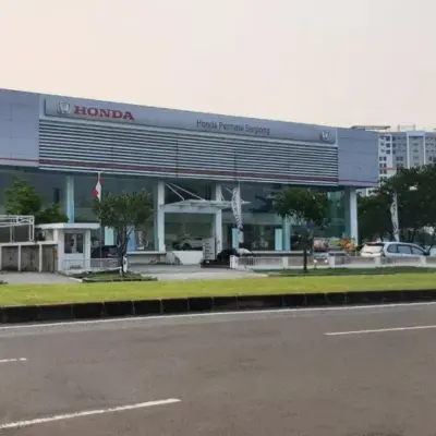Tampak Depan Honda Permata Serpong - Dealer Honda Terpercaya Gading Serpong